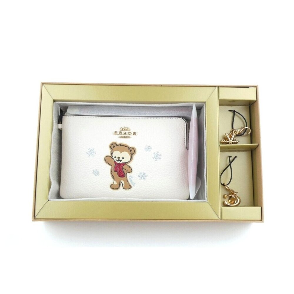 Coach Boxed Bear Snowflake Corner Zip Wristlet NWT CE891